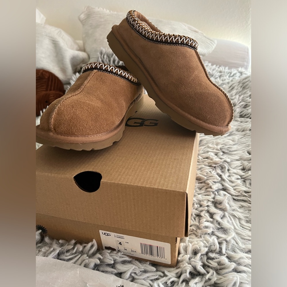 UGGS Tasman